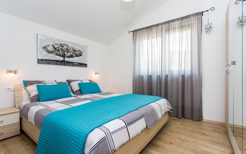 Apartments Matea Baška Eksteriør bilde