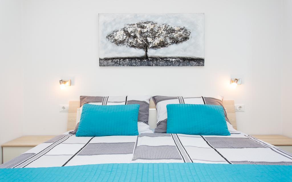 Apartments Matea Baška Eksteriør bilde