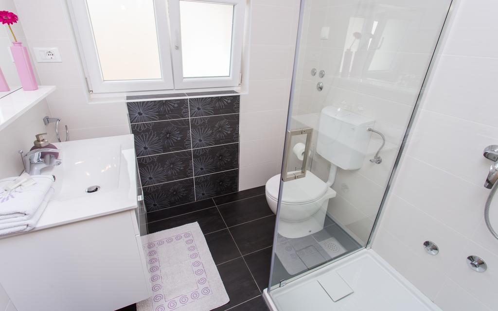 Apartments Matea Baška Eksteriør bilde