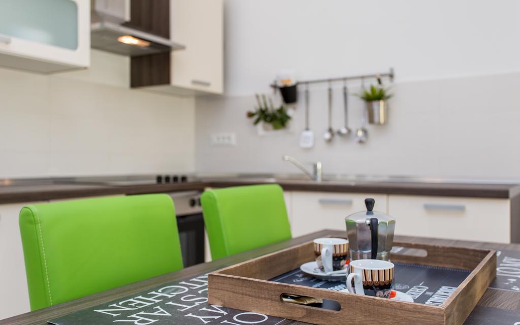 Apartments Matea Baška Eksteriør bilde