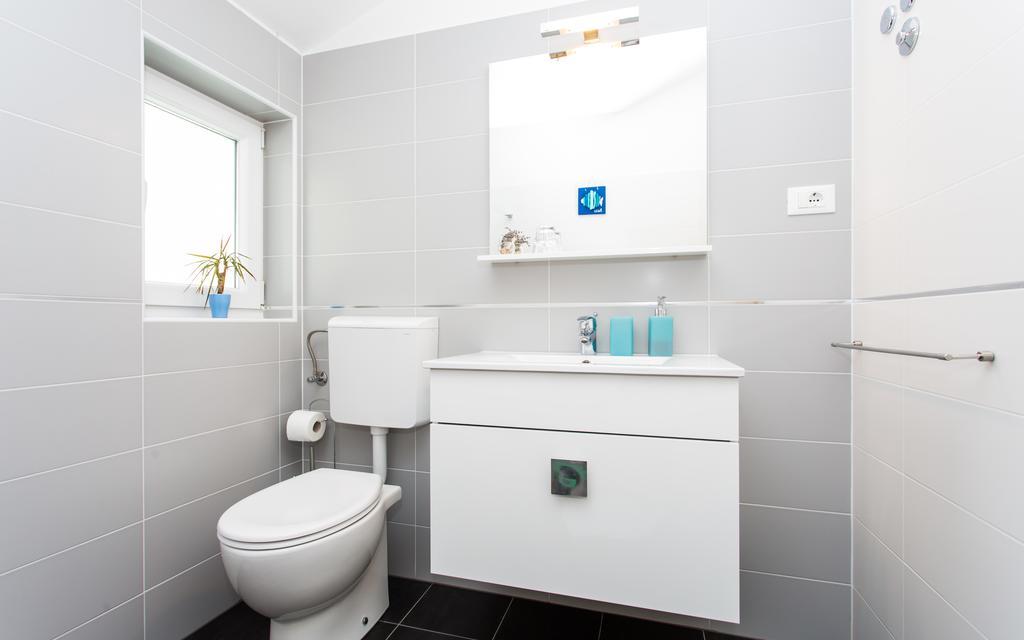 Apartments Matea Baška Eksteriør bilde